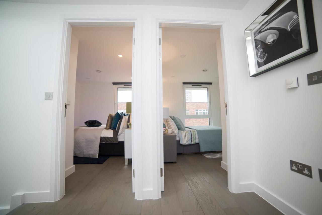 Premier 3 Bed Lux Apartment - Sleeps 8 Лондон Екстериор снимка