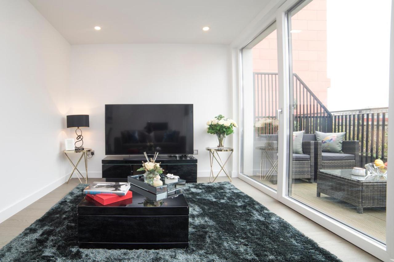Premier 3 Bed Lux Apartment - Sleeps 8 Лондон Екстериор снимка